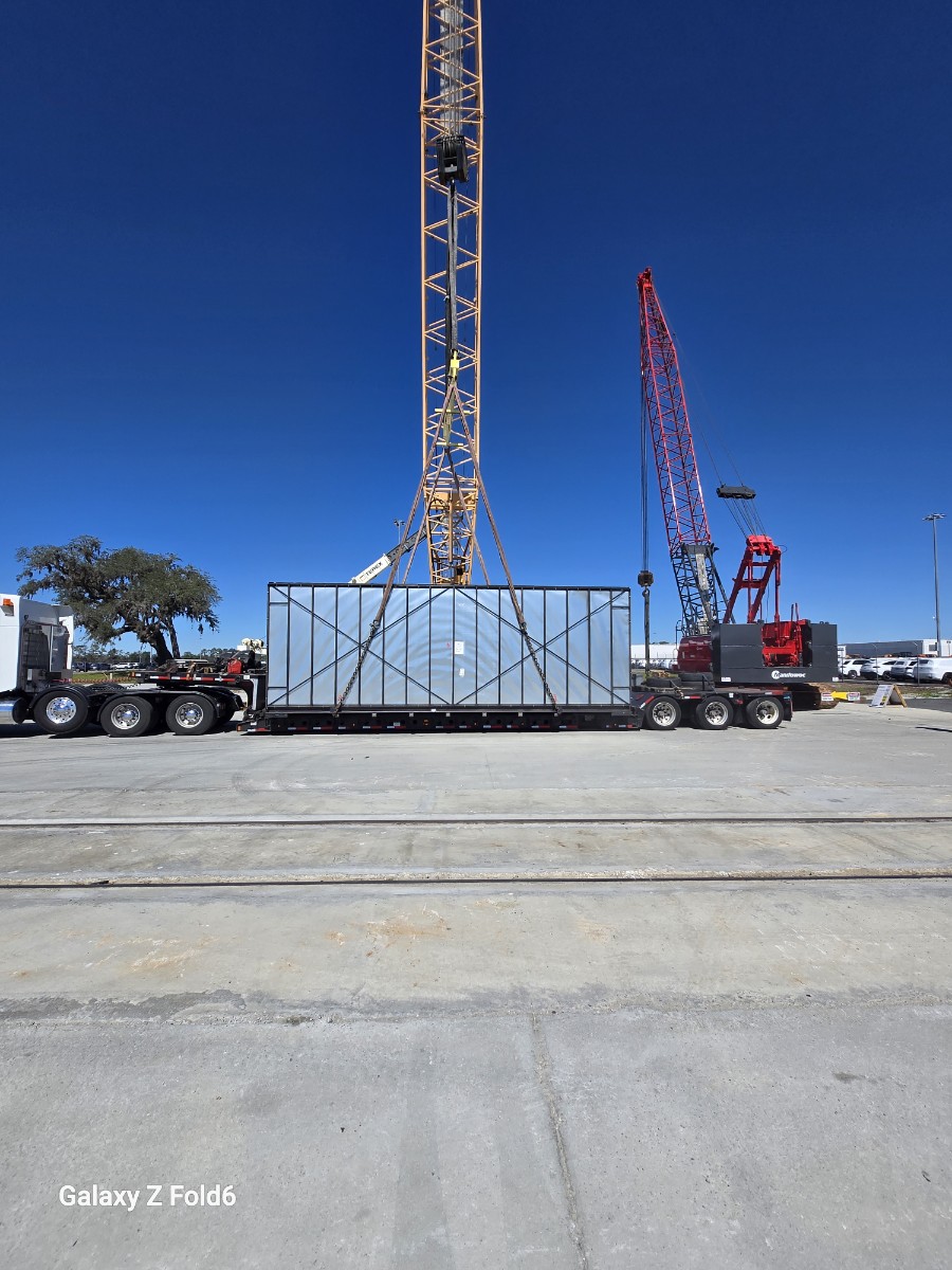 Lowboy Heavy Trailer Machinery Lift