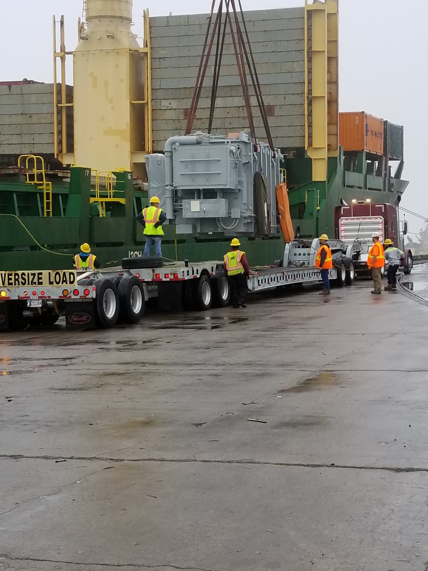 Portside Gantry Crane Lift